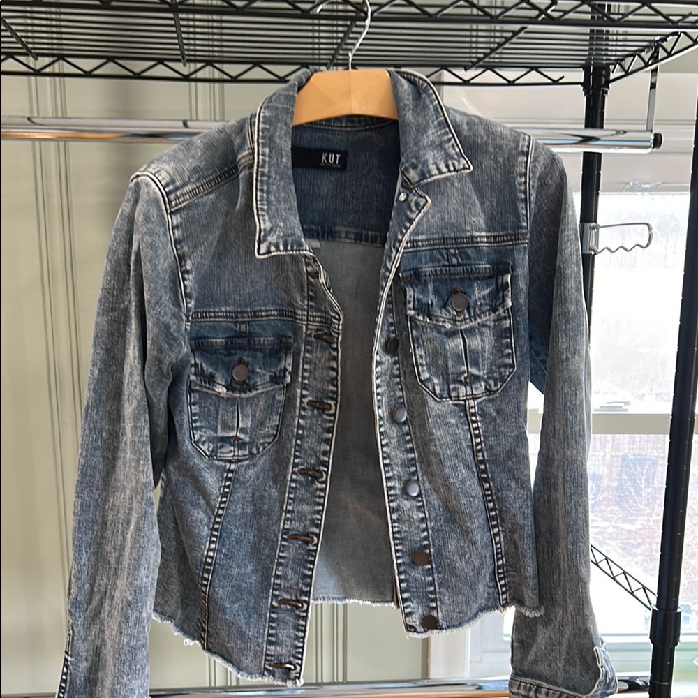 Kut from the Kloth Women's Light Wash Denim Jacket